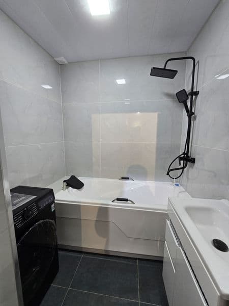 Сдаётся 2 комнатная, с Евро ремонтом с мебелью и техникой вс — фото 5