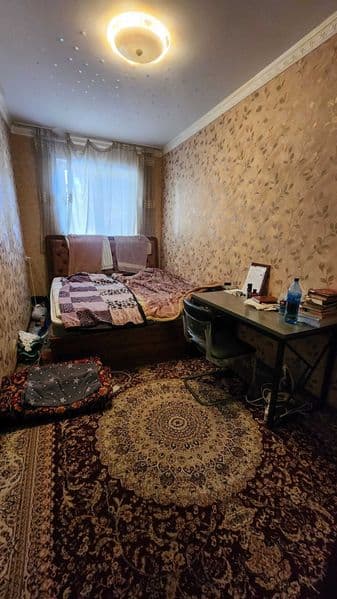 Чиланзар 11 квартал <br />
2/2/4<br />
400$ +Ком.услуги <br  — фото 2