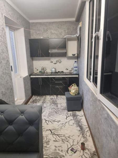 Квартира светлая, ухоженная, имеется вся необходимая мебель  — фото 3