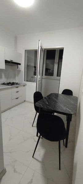 Срочня сдается квартира мирободские район Долгосрочная аренд — фото 2