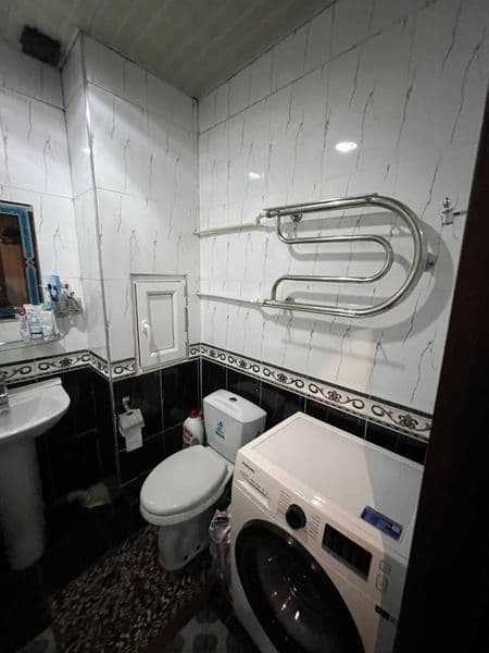 Yakkasaroy tumanida, Oybek metrosi yonida 2 xonali shinam va — фото 4