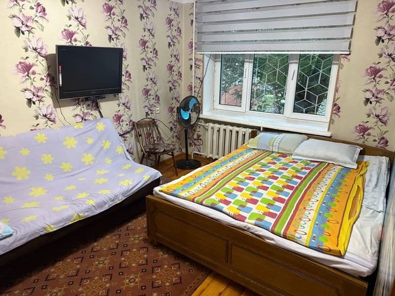 Срочно срочно сдаётся в аренду на долгий срок 1 комнатная кв