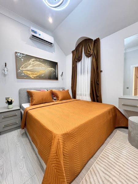 Сдается квартира<br />
<br />
Район: Мирабадский<br />
Ор-р: