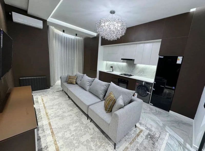 Ойбек отель Грант мир в Сдаётся 3х комнат квартира в центре 