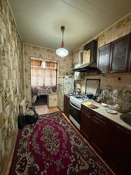 Квартира средняя,с необходимой обстановкой,+50% комиссия пер