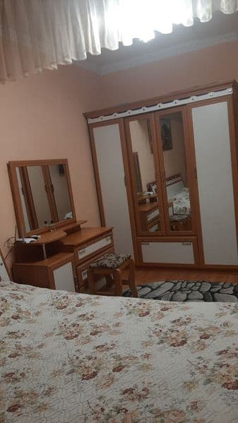 Сдаём 2 комнатную квартиру <br />
В центре на долгий срок <b — фото 4