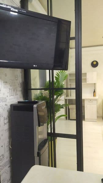 Chilonzor 1  kvartal arenda kvartira 2/2/4 yevro remont mebe