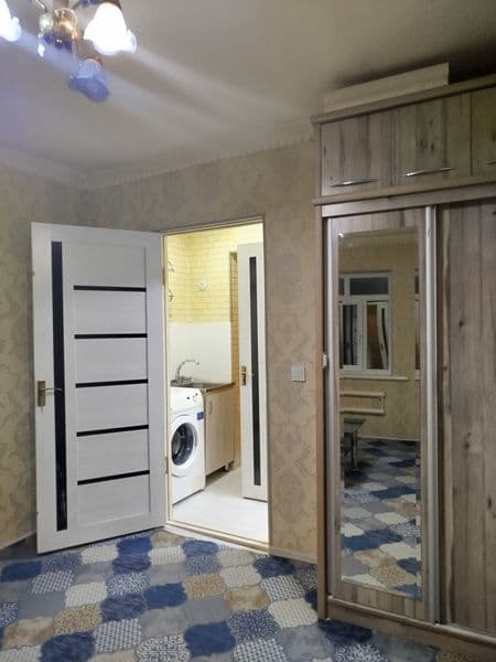 Аренда 1 комнатная с чистым ремонтом, санузел внутри квартир