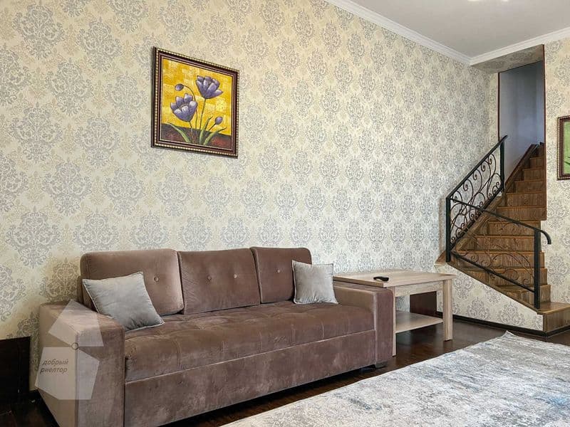 Теплая квартира на Ойбеке<br />
Закрытый зеленый двор, свобо — фото 2