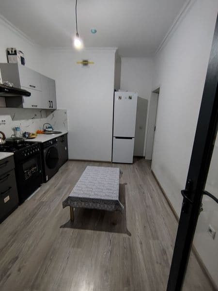 2 xona uy kv beraman hamma sharoiti bor tv wifi  xolodilnik 