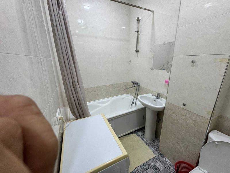 Сдаётся 1-х комнатная квартира переделанная в двух комнатную — фото 5