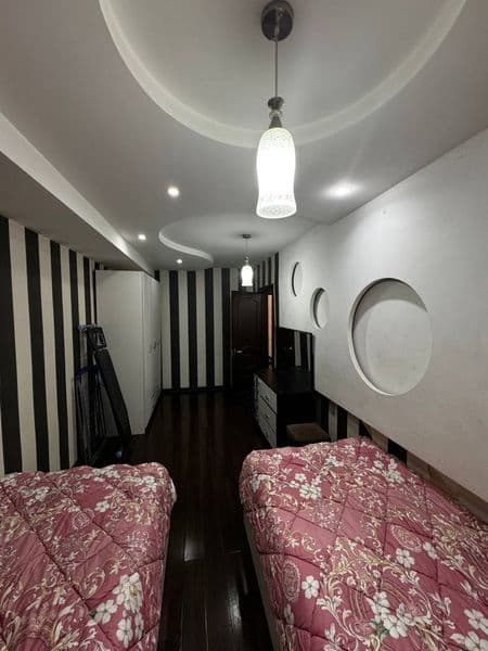 Квартира находится в центре города рядом с Джуманджи рестора — фото 5
