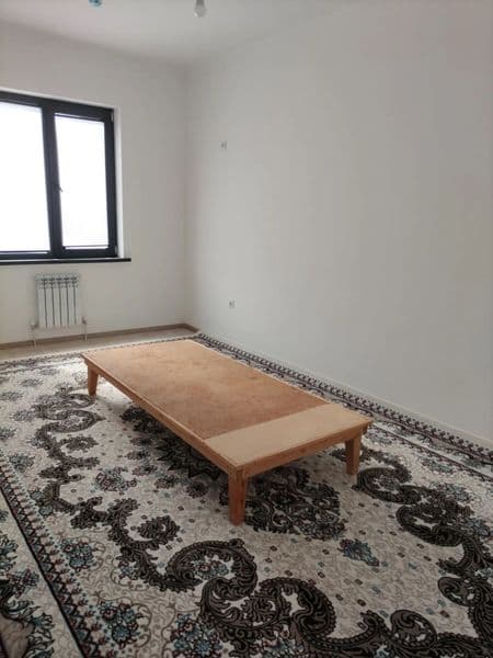 Sergili 3- bekatdan 10 minutli yo'l uzoqlikda kvartira bor o