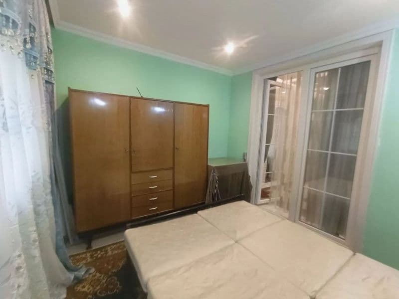 Сдается 1-я переделана в 2х<br />
1 Этаж 4 дом балкон 3на3<b — фото 5