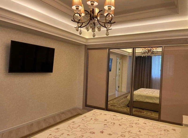 Район: Юнусабад<br />
Адрес: 15-кв-л метро Туркистан.<br />
