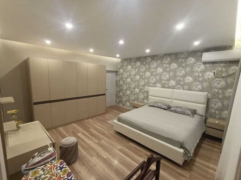 Адрес: Шота Руставели<br />
Ориентир: Магазин Океан<br />
<b — фото 4