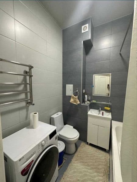 Сдаётся шикарная 3-комнатная квартира в Новостройка <br />
< — фото 5