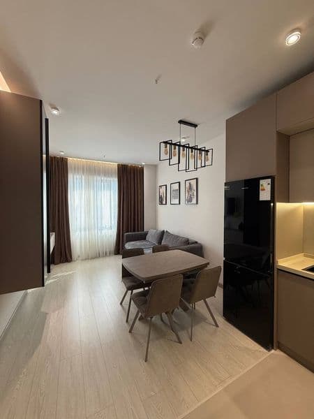 Акай сити <br />
Этаж 21 <br />
Комнат 2<br />
Для подробной