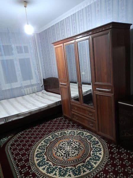 Yunusobod 8 mavzeda 2 xonalik kvartira bor. <br />
Uyda tv,  — фото 2