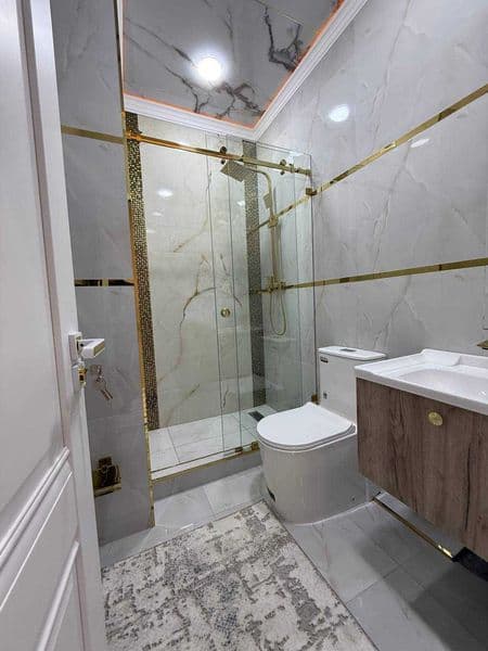 • Район: Мирзо Улугбек <br />
• Ц 1 <br />
• Комнат: 4<br /> — фото 2