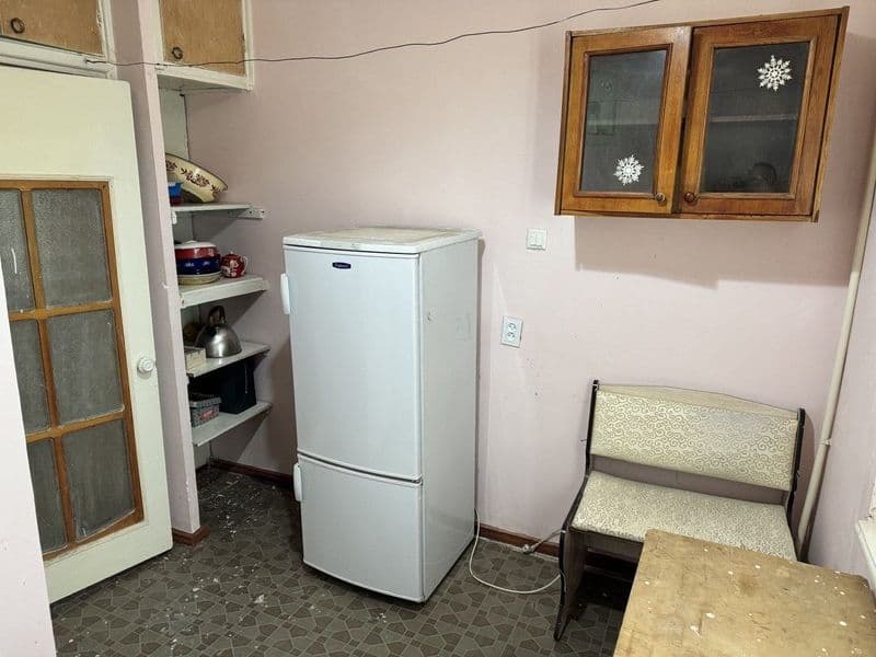 Квартира среднем состояние балкон 2/6 ,ор-р 205 школа<br />
 — фото 2