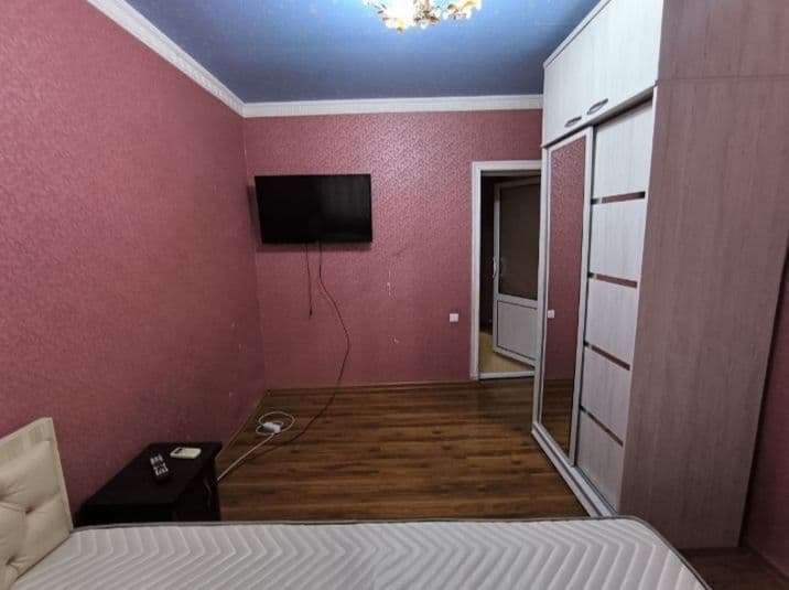 Аренда 1комнатная квартира на 2 этаже 9 этажного дома. Серге — фото 2