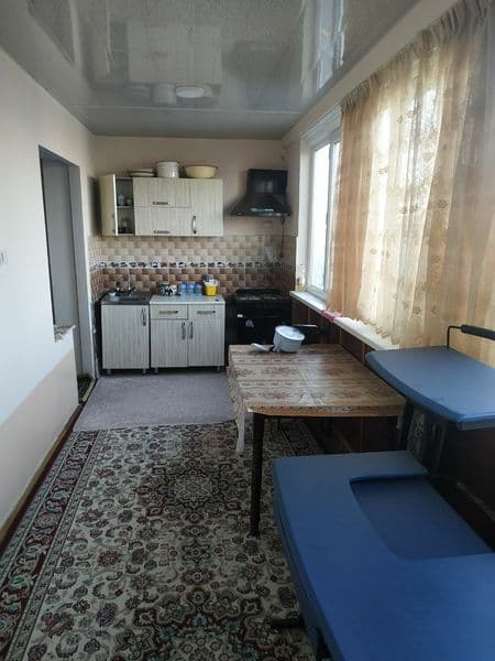 Bodomzor masjid yonida 9 etajli domda 2 xonali toza uy arend