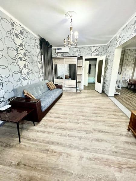 Сдается в аренду 1 комнатная квартира<br />
Сергели 8. С таш