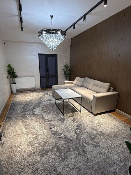 Yunusobod novostroyka yengi<br />
111m2 5 xona 6 etaj <br />