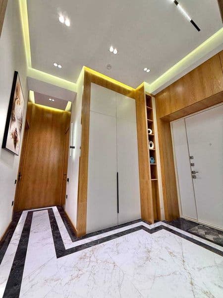 Жилой комплекс: Skyline<br />
Комнат: 3<br />
Этаж: 4<br />
 — фото 4