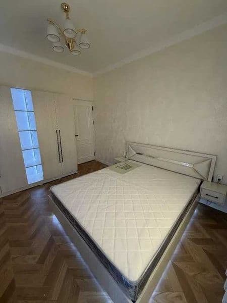 Сдается квартира<br />
<br />
• Район: Алмазар<br />
• Адрес — фото 2