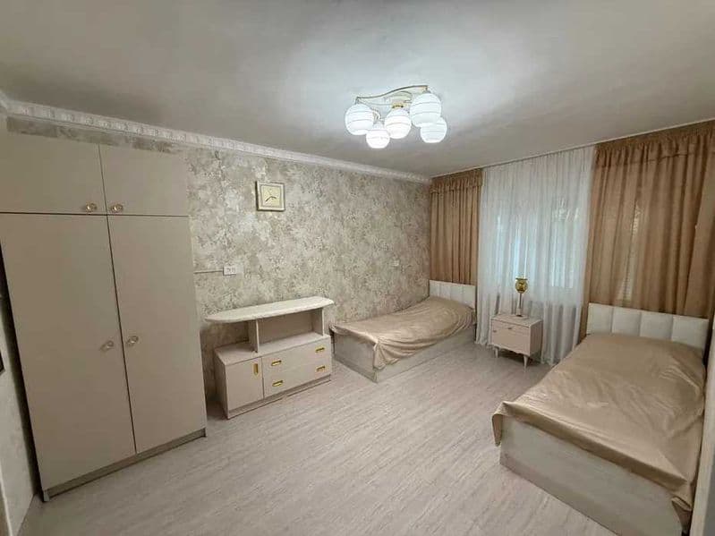 район мирзо улугбек <br />
город  Ташкент<br />
ориентир сам