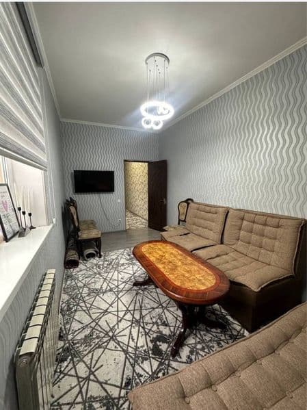 Максим Горький<br />
Буз базар<br />
Школа дипломатии<br />
