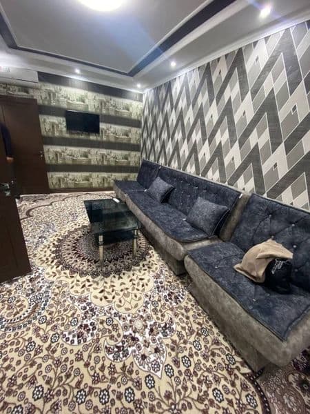 Юнусабад 12.  метро.  Туркистон. 2/2/4 мебель техника.  450  — фото 4