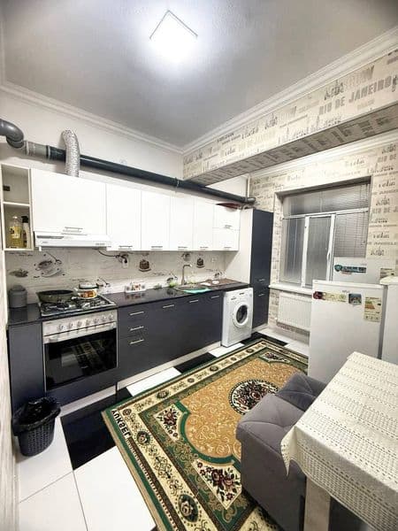 Kimlar uchun: Oilaga Yoki Talabalaga <br />
Manzil: ЦУМ, Kos