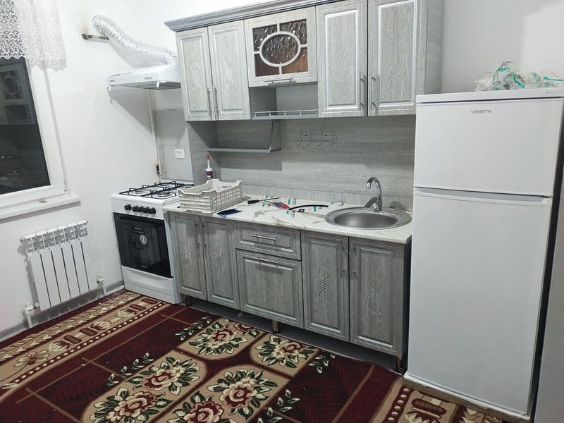 16 этажли домни 13 этажи хич ким яшамаган хамма мебеллари бо