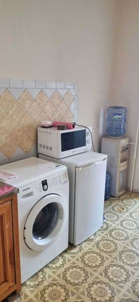 Сдается. 3 комнат. 2 этаж. 4 этажки. Кирпичный Дом 80м2.  Ко