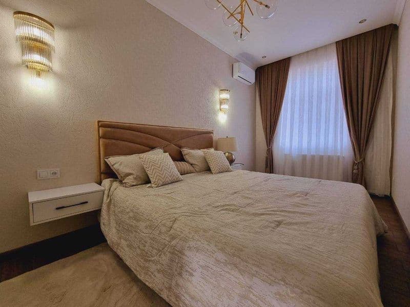 Элитный апартамент:<br />
Район: Яккасарайский <br />
Кол-во