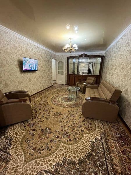 Сдаётся в аренду 3- Комнатная квартира укомплектована в цент