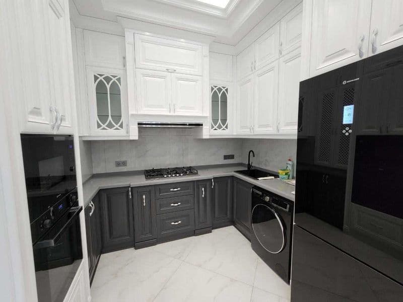 2 комнатную квартиру на 10 этаже,<br />
В квартире есть все  — фото 4