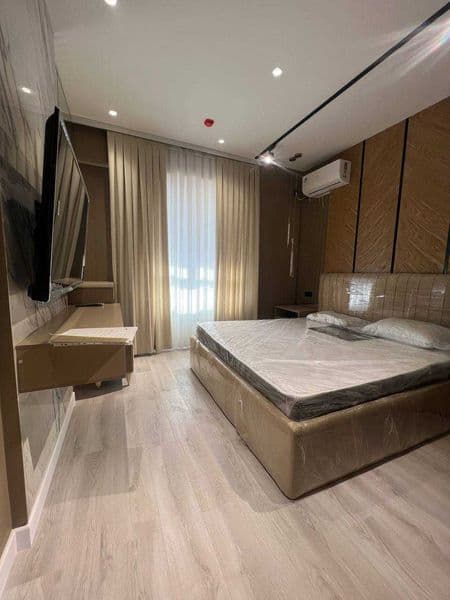 Сдаётся шикарная 2-комнатная квартира в Новостройка<br />
<b — фото 2