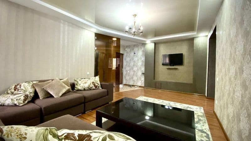 Сдается 1 переделанная в 2 комнатную квартира в самом центре — фото 2