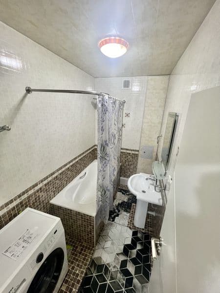 Сдаётся шикарная 2-комнатная квартира <br />
<br />
Район: Ю — фото 4