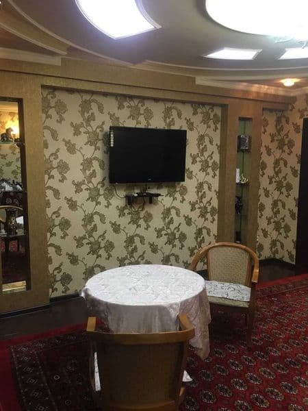 АРЕНДА !!! Хорошая чистая квартира напротив концертного зала — фото 2