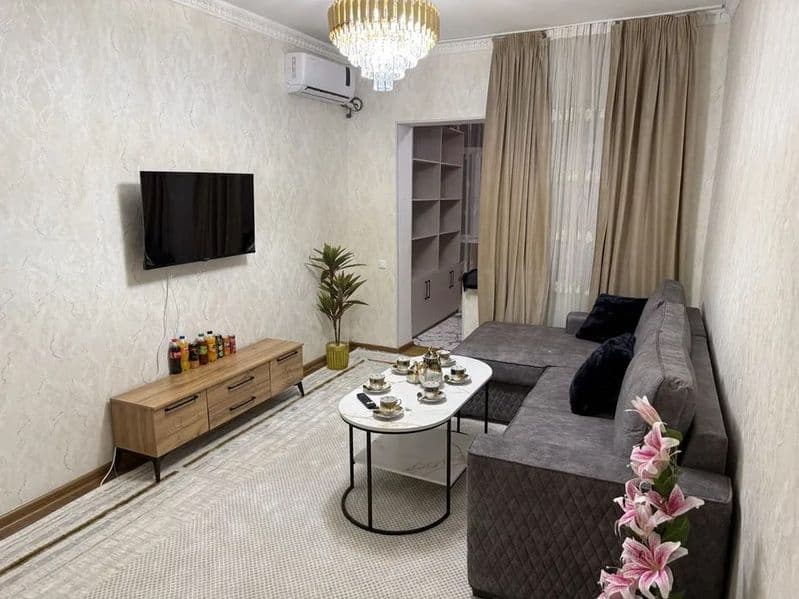 Уютная 2-комнатная квартира в центре города<br />
Сдаётся чи — фото 2