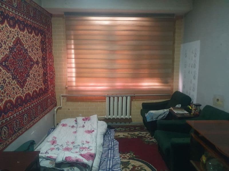 Сдоётся  комната для мужщин . Мебелированая.. Недорого. В хо