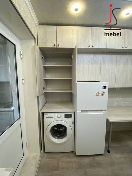 Oilaga Toshkent shahar bo'ylab uylarimiz bor. Bizga qo'ng'ir