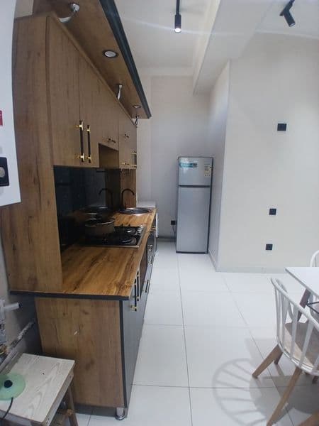 Kivartiea yaxshi Jordan joylasgan autobus metro yaqin manzil