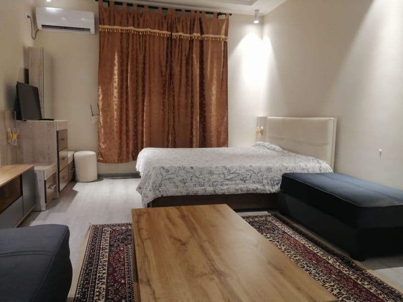 Сдается просторная 1 ком квартира 50 м. в новостройке между 