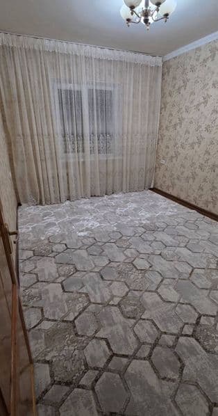 Массив Ахмад Югнакий.<br />
3/4/5, <br />
пустая<br />
чиста